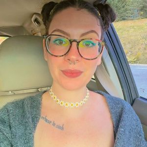 Meet your Posher, Posh